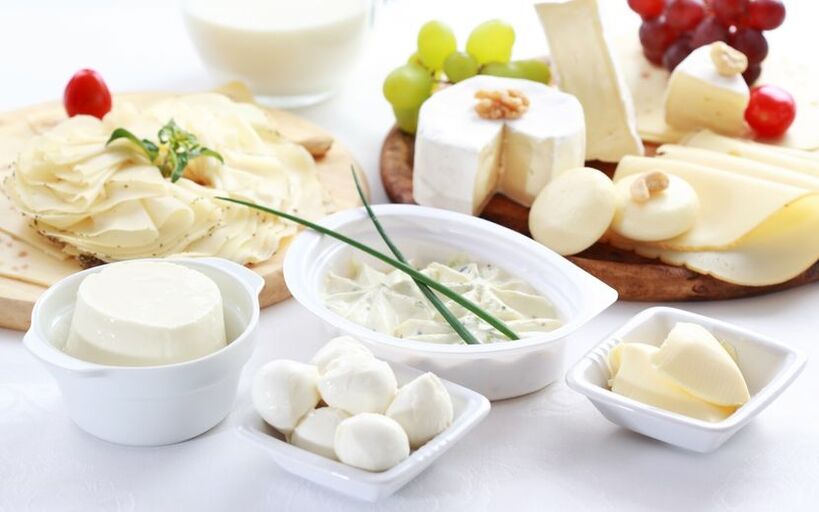 The fifth day of the 6-petal diet is dedicated to the consumption of cottage cheese, yogurt and milk. 
