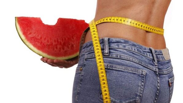 Eating watermelon helps you quickly lose 5 kg in a week. 
